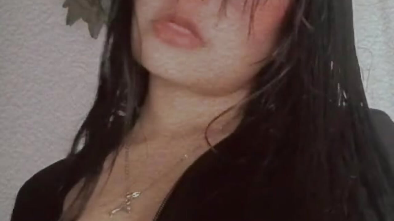 Ven 🔥 - vídeo de la modelo de cam velyra