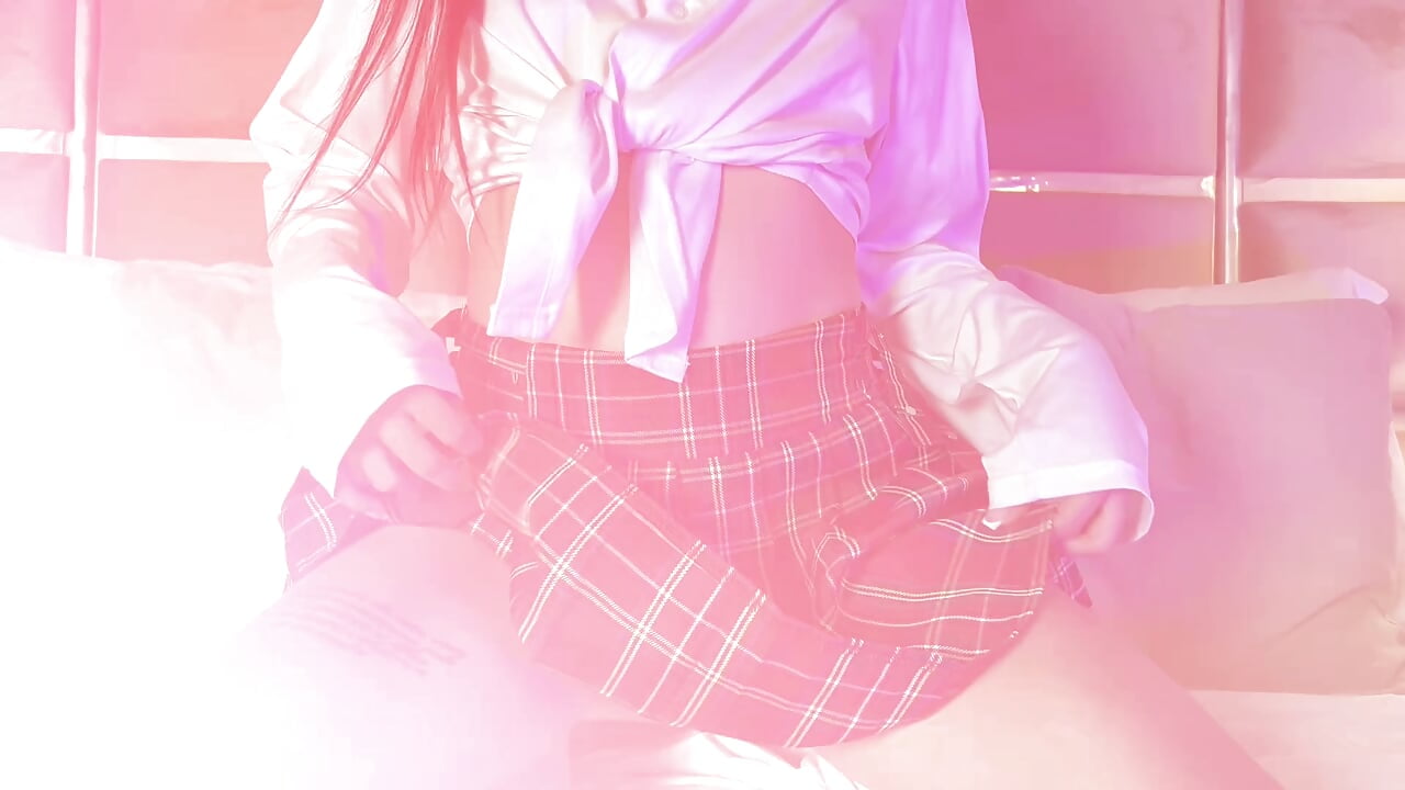 Holly u pretty girl－カメラキャストのLitte_Hollyの動画