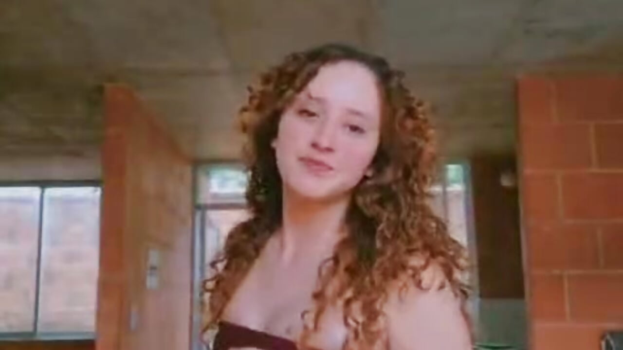WhatsApp Video 2026-09-06 at 9,31,35 PM - video van corafuego18 cam-model