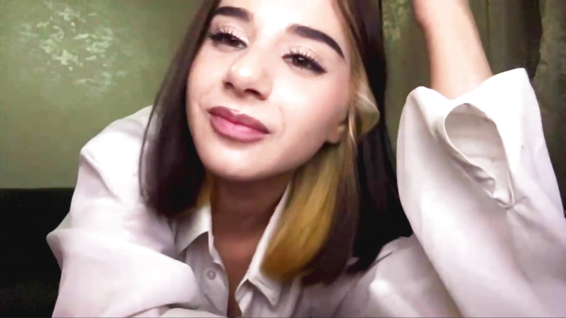 hehe - video by Leaxyenn cam model