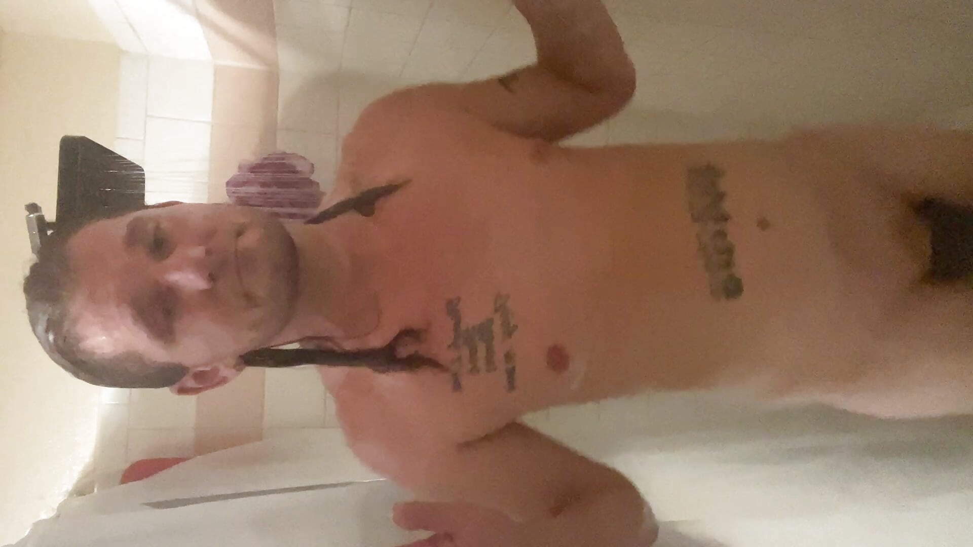 Shower peek - video van JakePlummer69 cam-model