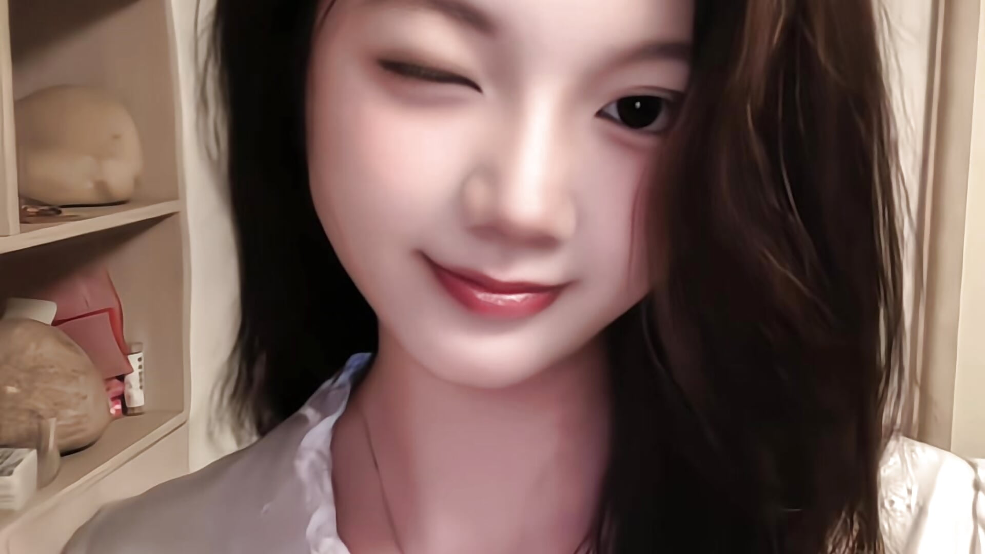 卖个萌(✿◡‿◡)