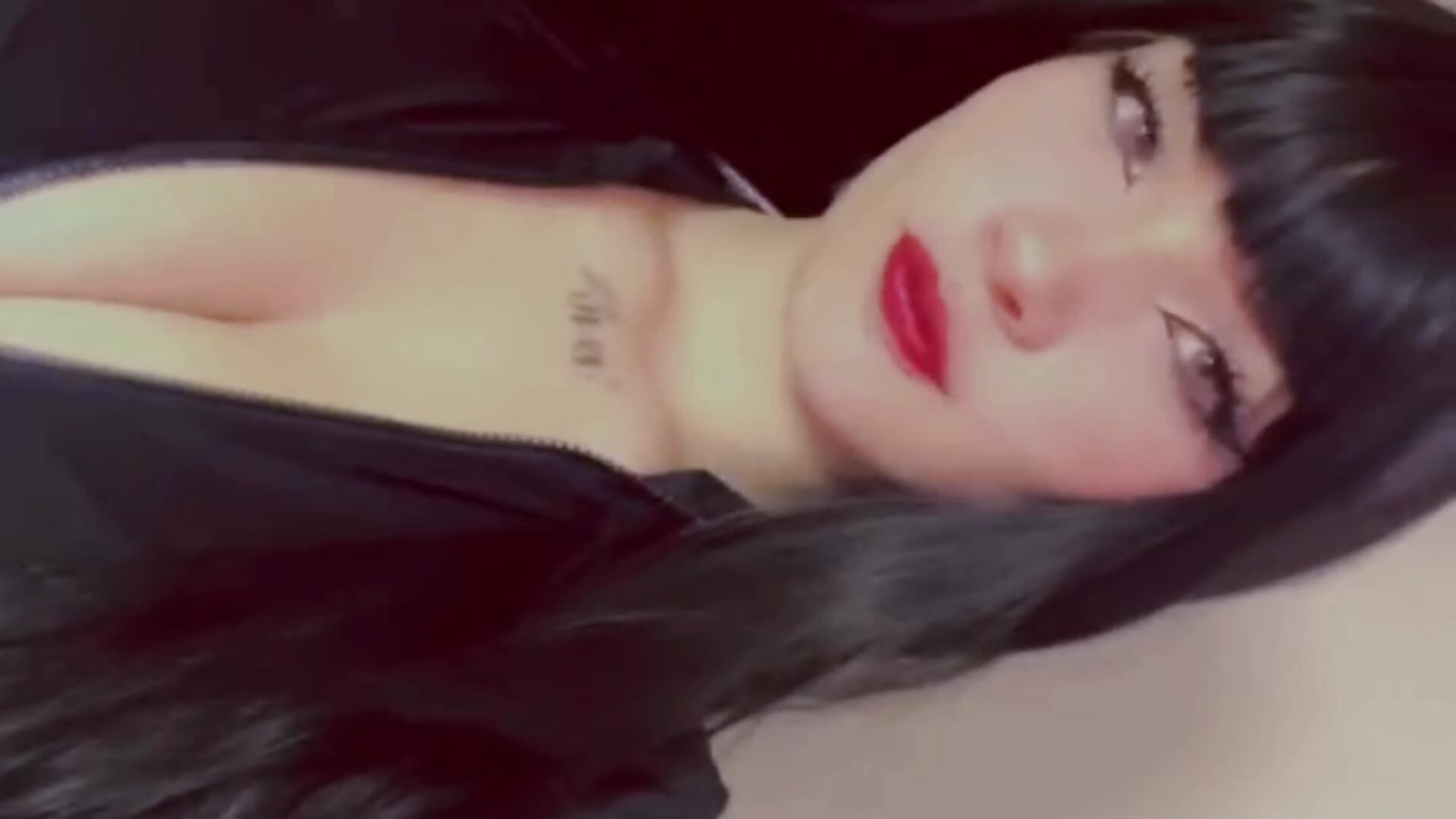 Zoe – video af zoe_velvet__ cam-model
