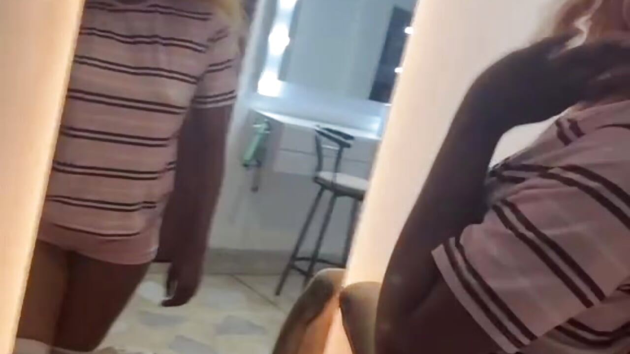 Hi hi 💕🍒 - video by HannaScot cam model