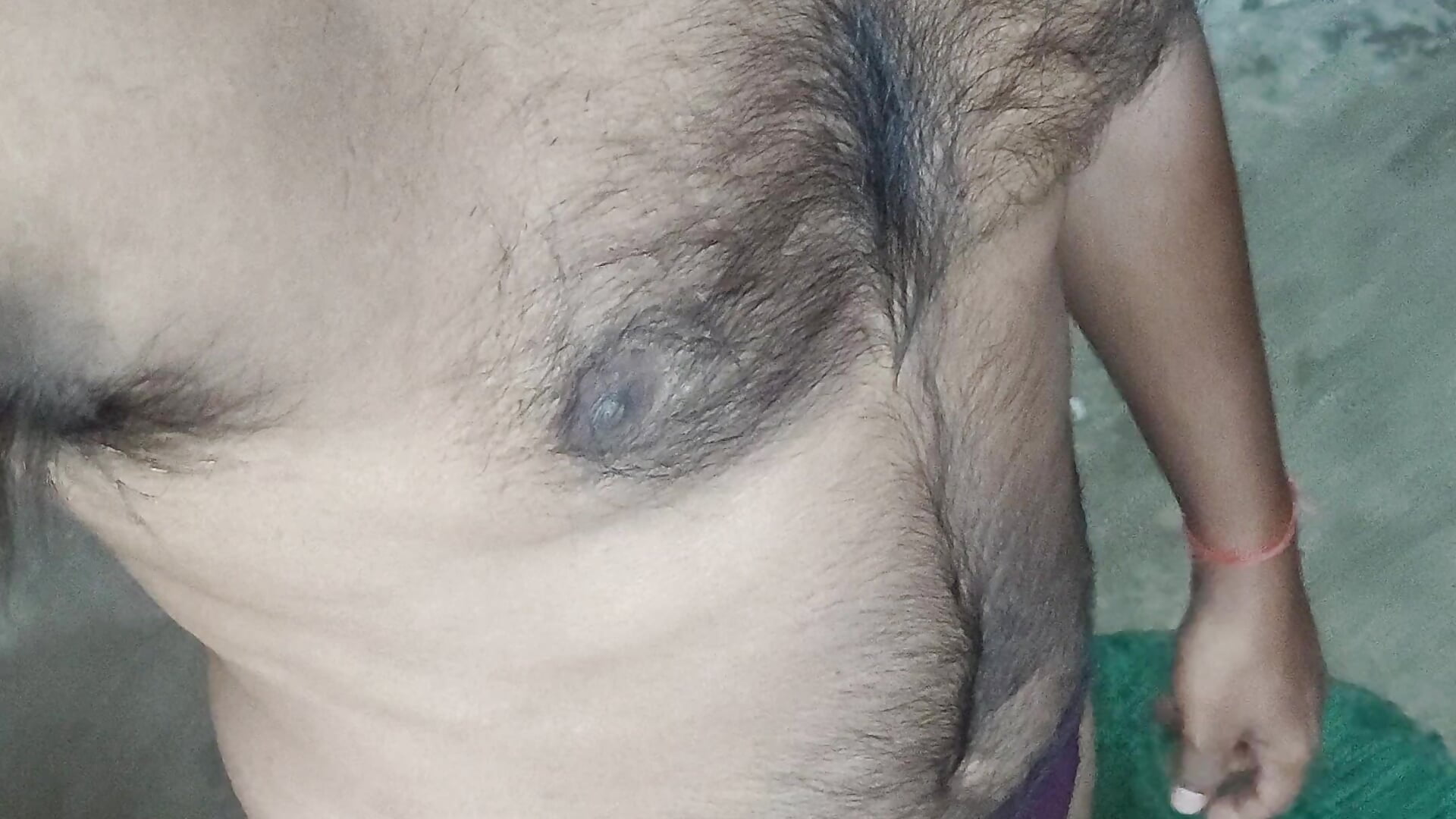 1000672695 — filmik Desi_Boy_BBC