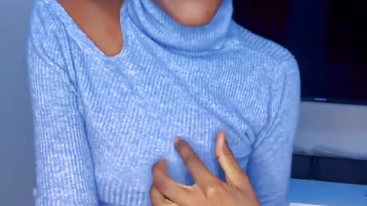 1000027022 - video od modelky/modela Jujucute