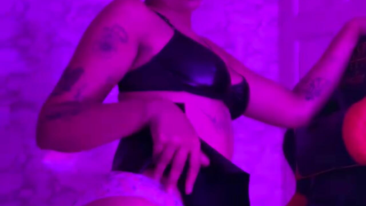Spank on my ass ✨🚨 – video af LeylaMorgan_ cam-model