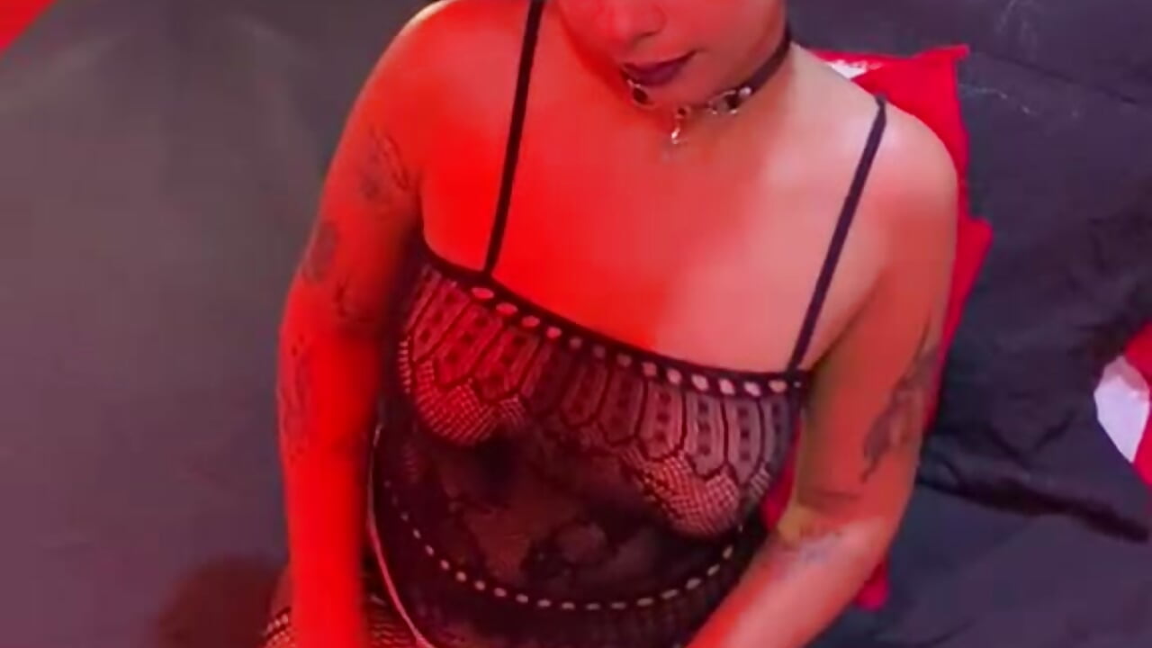 I'm waiting for you to tell me about your sexual fantasy  ✨🥵 - Vídeo de LeylaMorgan_, modelo de vídeos