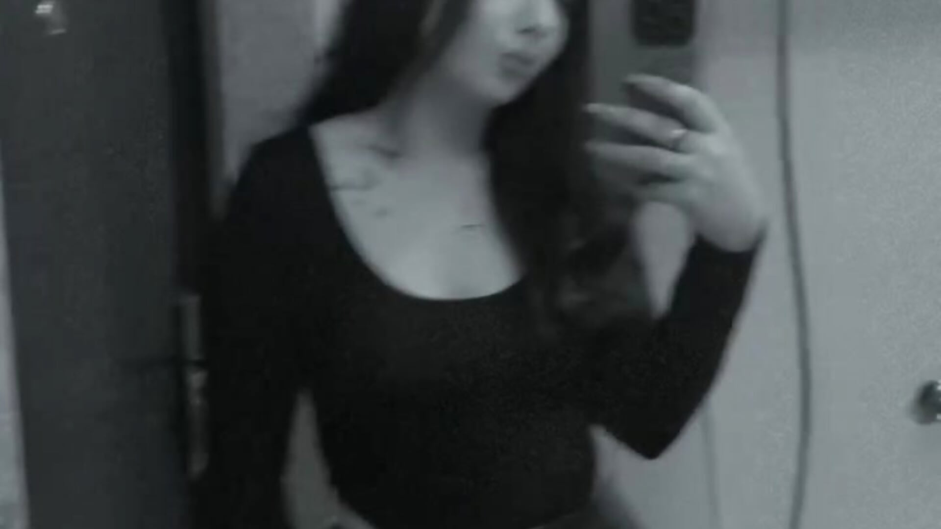 rocker girlie vibes xD - video av RoxyMuse cam-modell