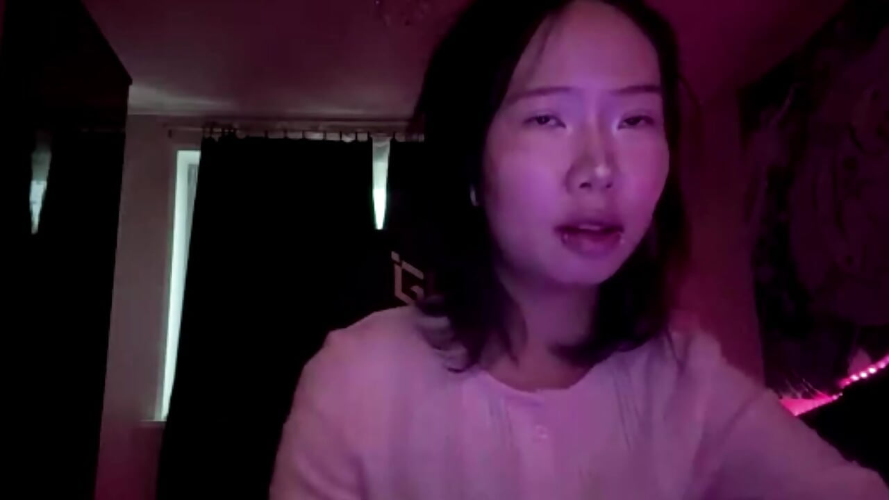 Sweet Escape – video af DelorasHemp cam-model