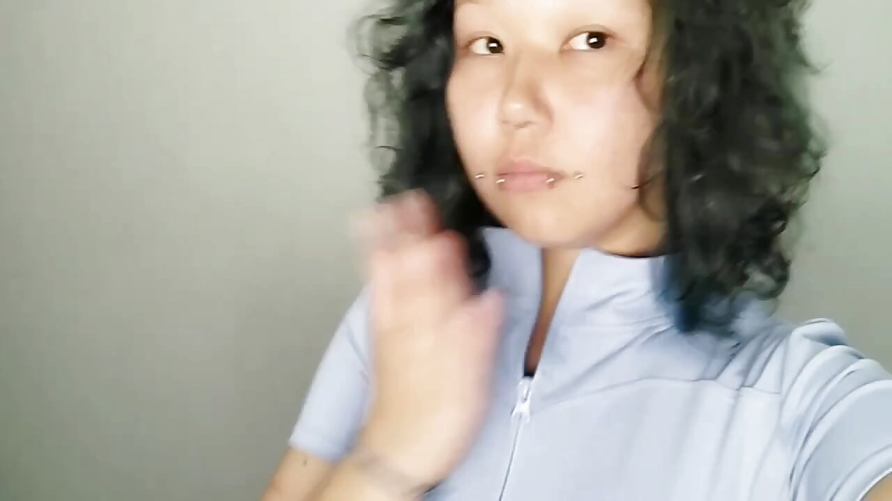 Hello <3 - відео від вебкаммоделі KeriArds