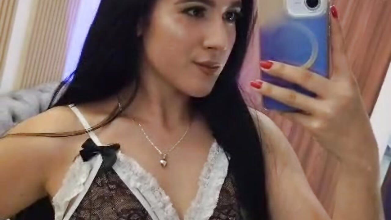 Hot girl ready for the show - video av Melodyy_Rouse cam-modell