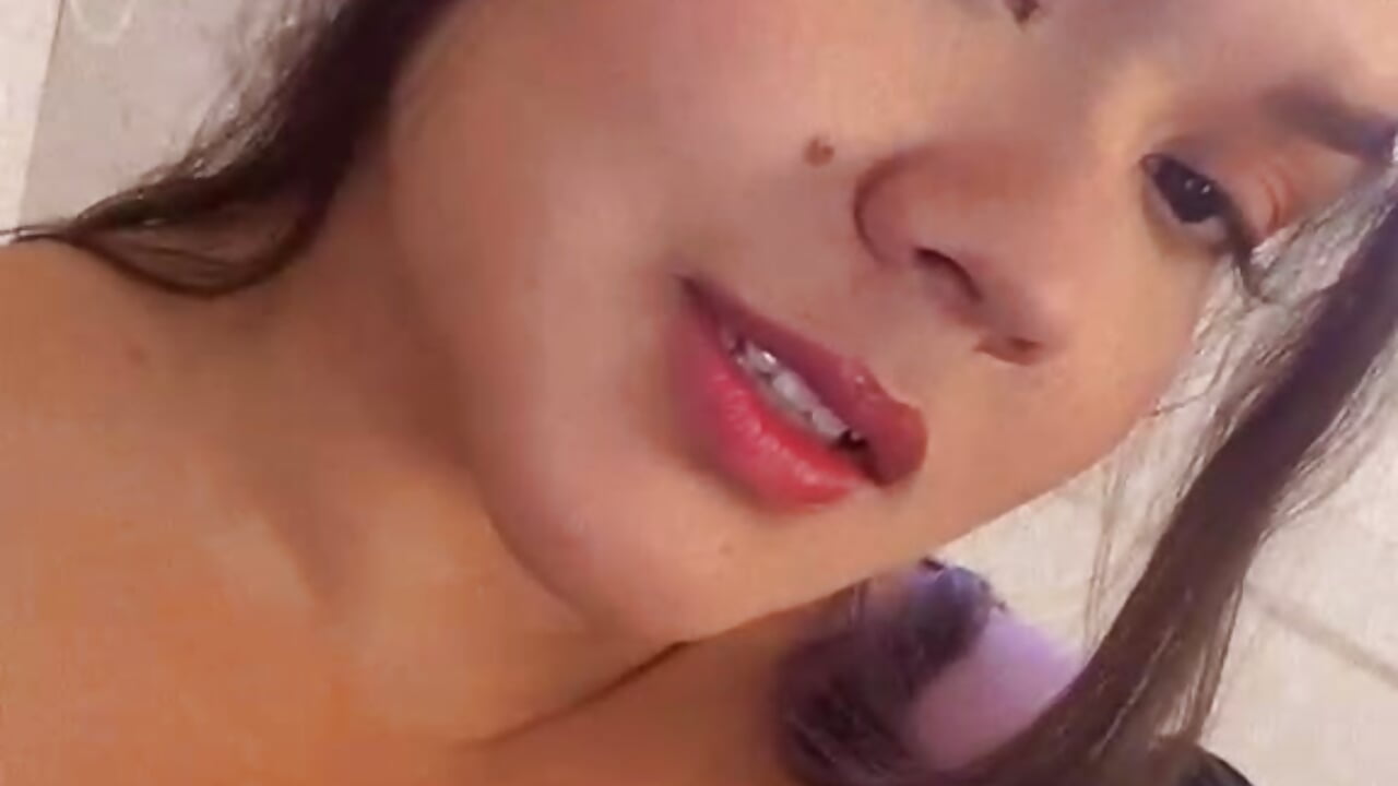 hello♥ - video oleh model kamera natashaa__1