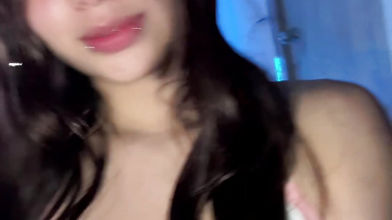 profile-intro-video-1788955694 - Vídeo de Liilymoonn, modelo de vídeos