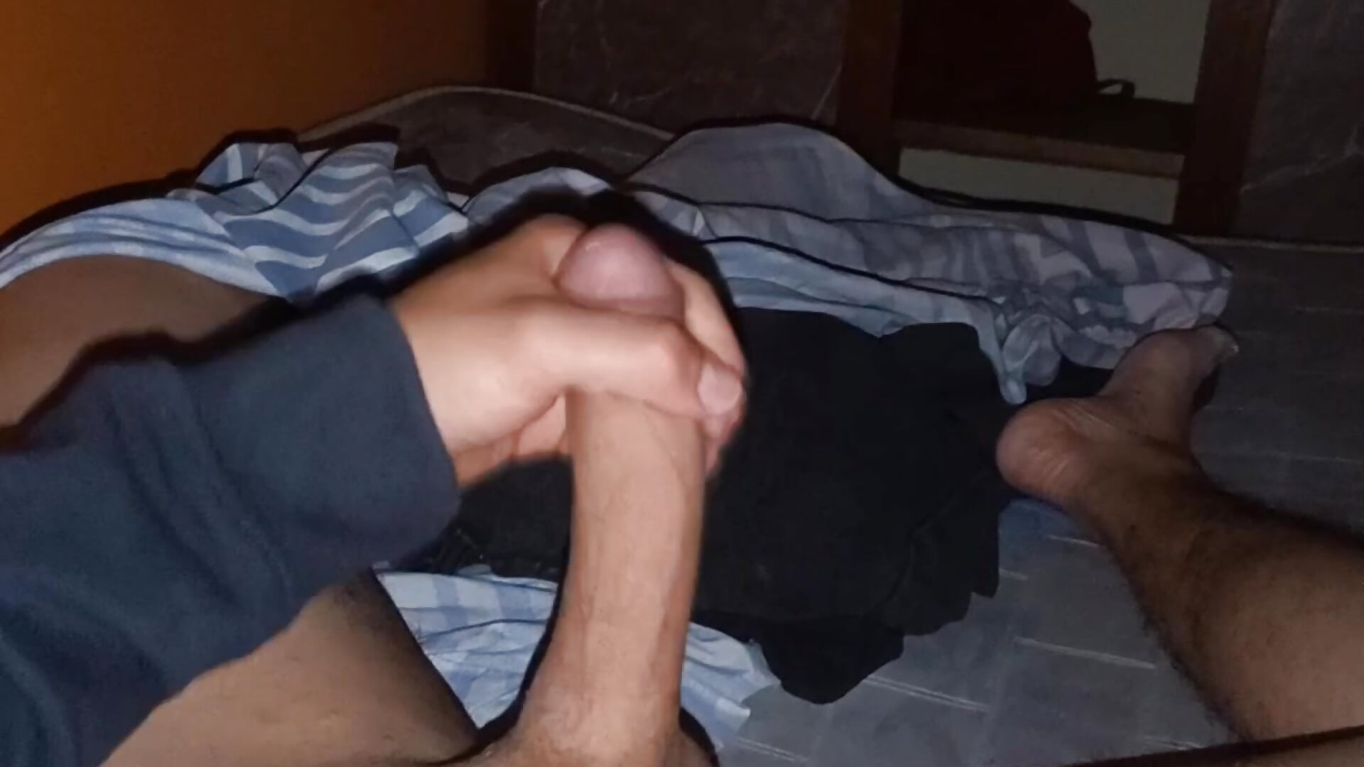 Começo a ver meus colegas de trabalho e pailas, é hora de se massagear – video af Jhoan_Dangel