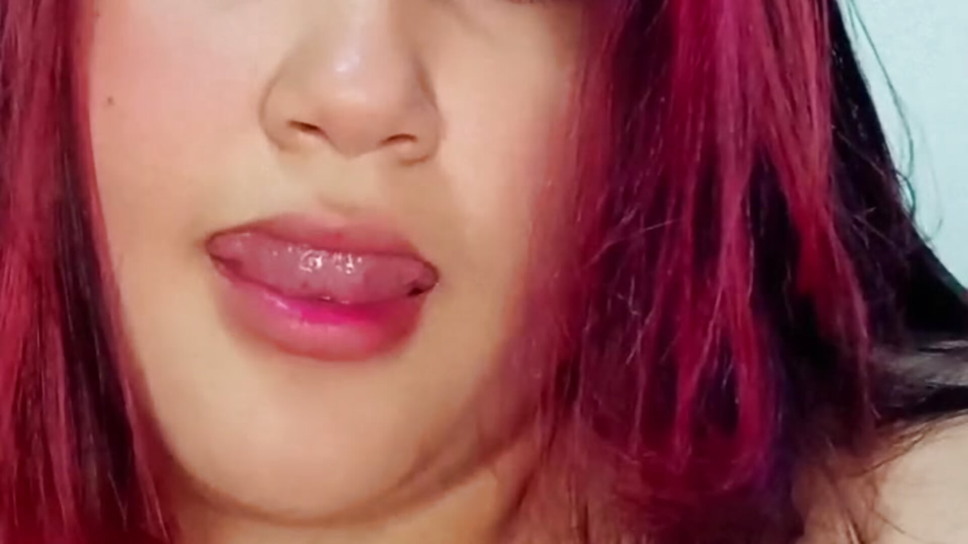 -2299275341714128019 - video by Mia_luxA cam model