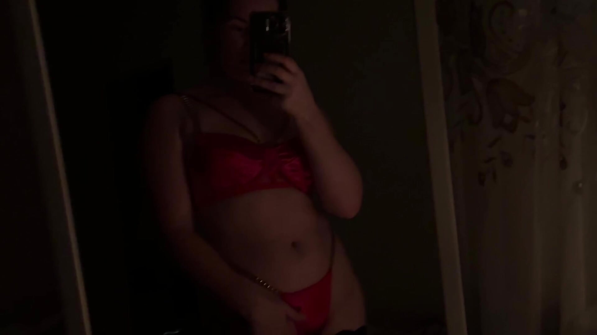 1762287575722553 – video modela na kameri AlwaysValeria