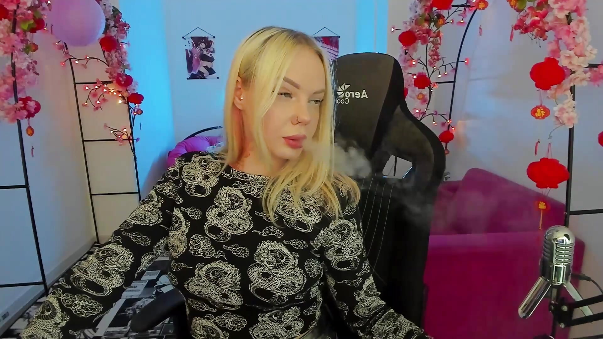 2we – video od webkamerové modelky ChloeReedds