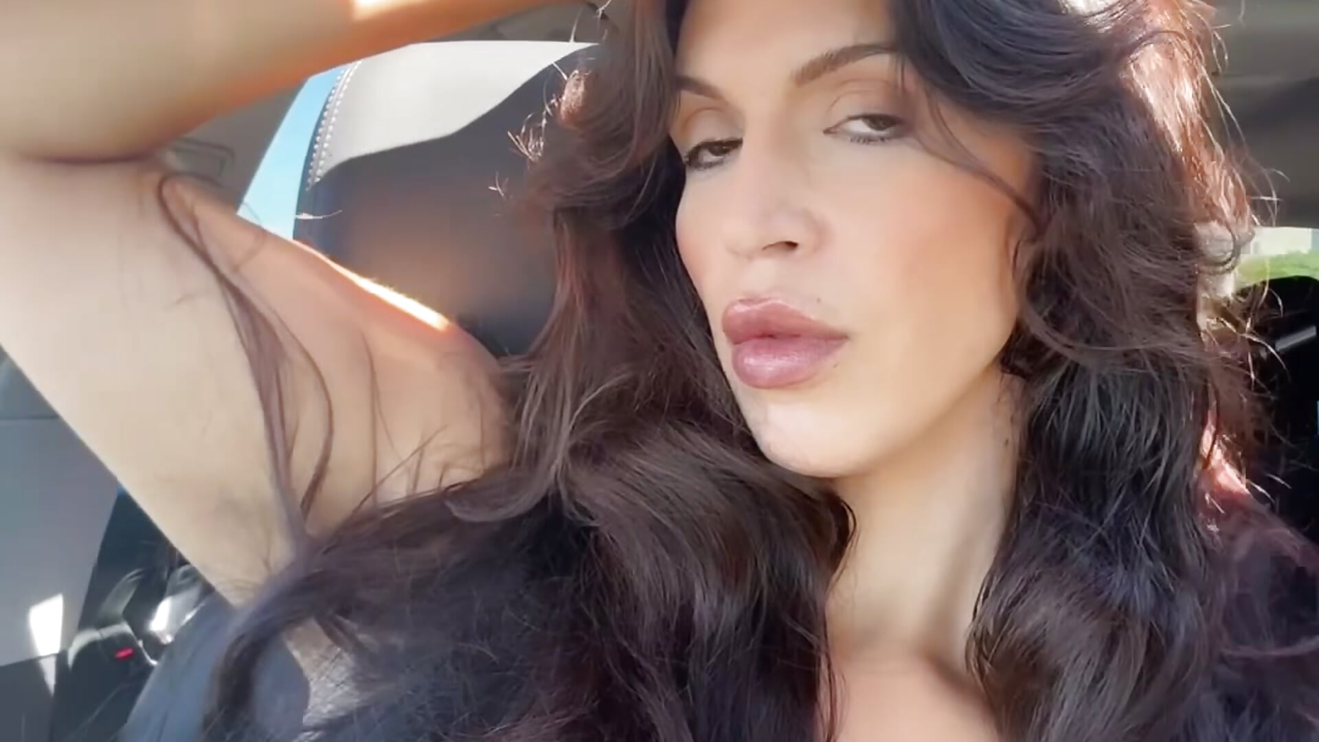 Always horny always ready – video modela na kameri missthickievickie
