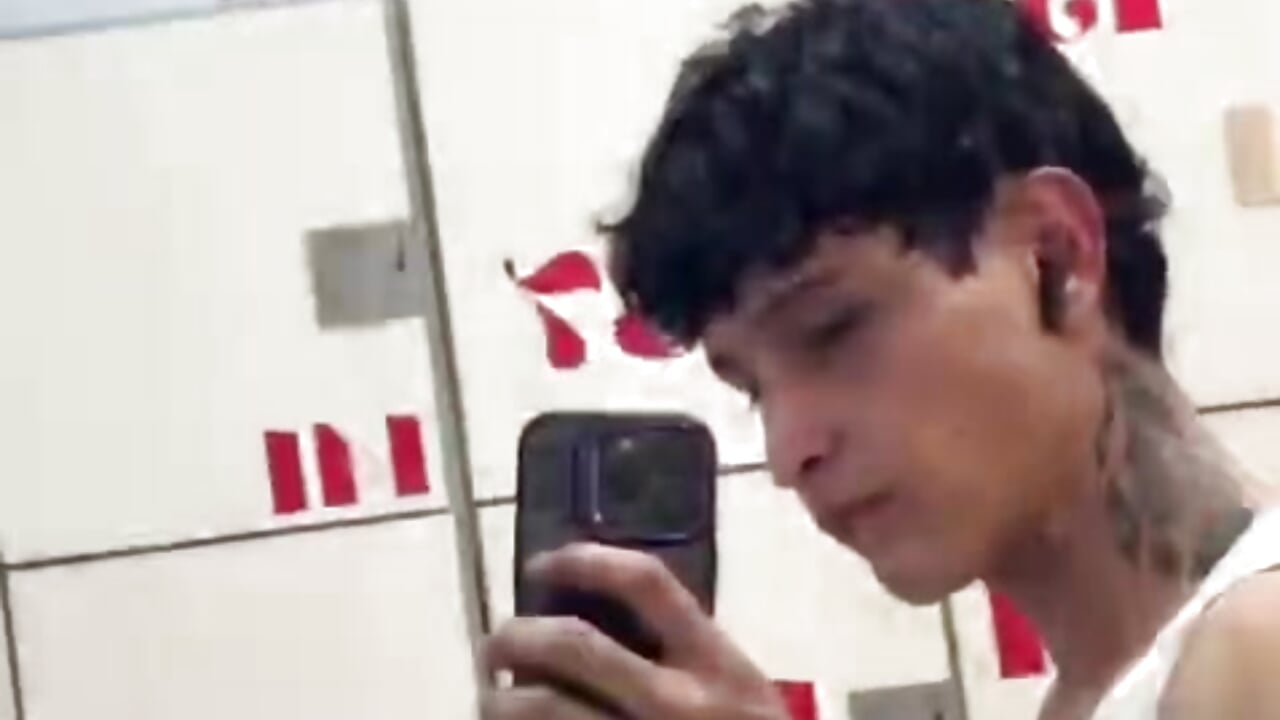 welcome 🍆🍌 - فيديو من A_Ethan موديل الكام