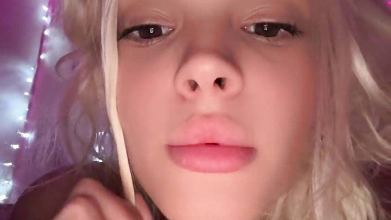 v14044g50000d5lccb7og65ng738ro6g - video by emiswee cam model