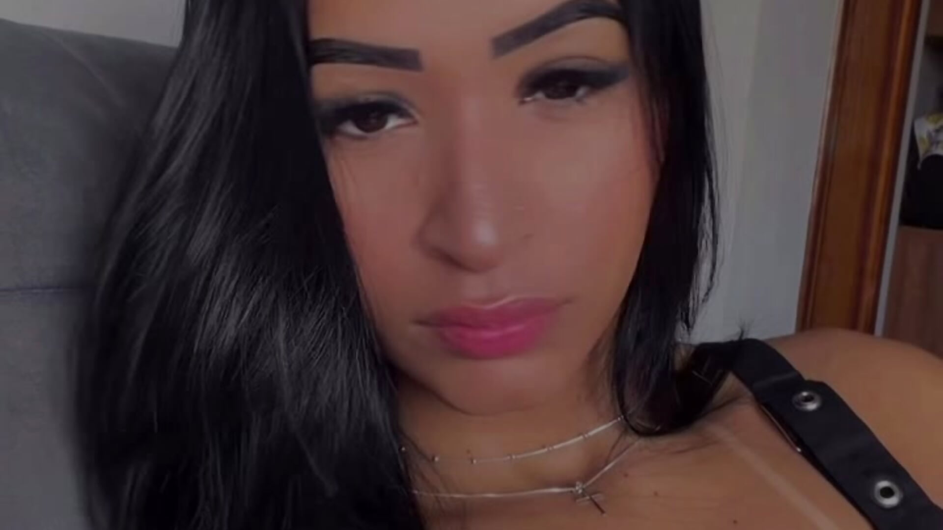 953A9A0F-7227-4220-BECB-7DCD41DB98F9 - clip cu lilith_duarte model videochat