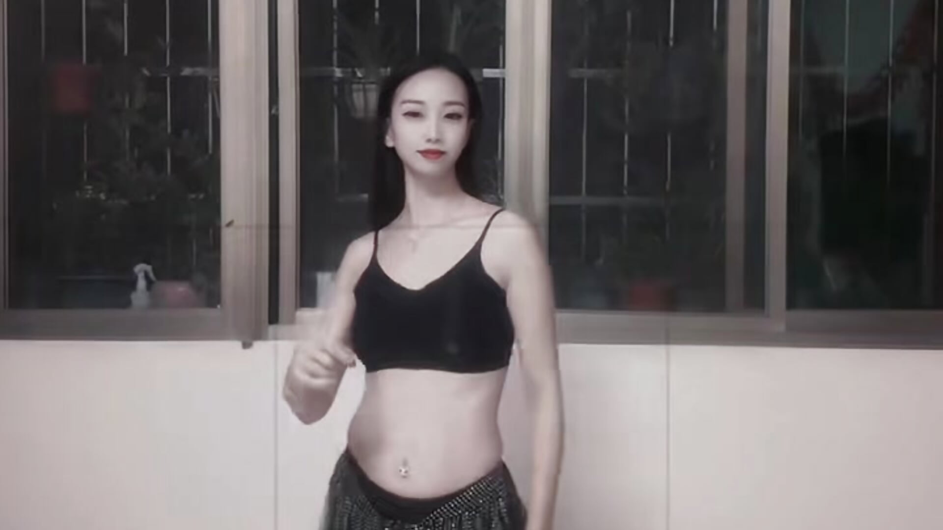 333 - video oleh Q-Lisa kamera model