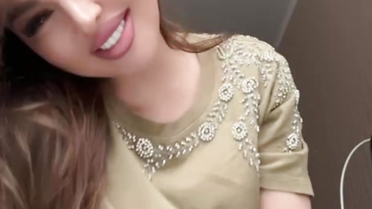 hi :) - video oleh EmilyySecret