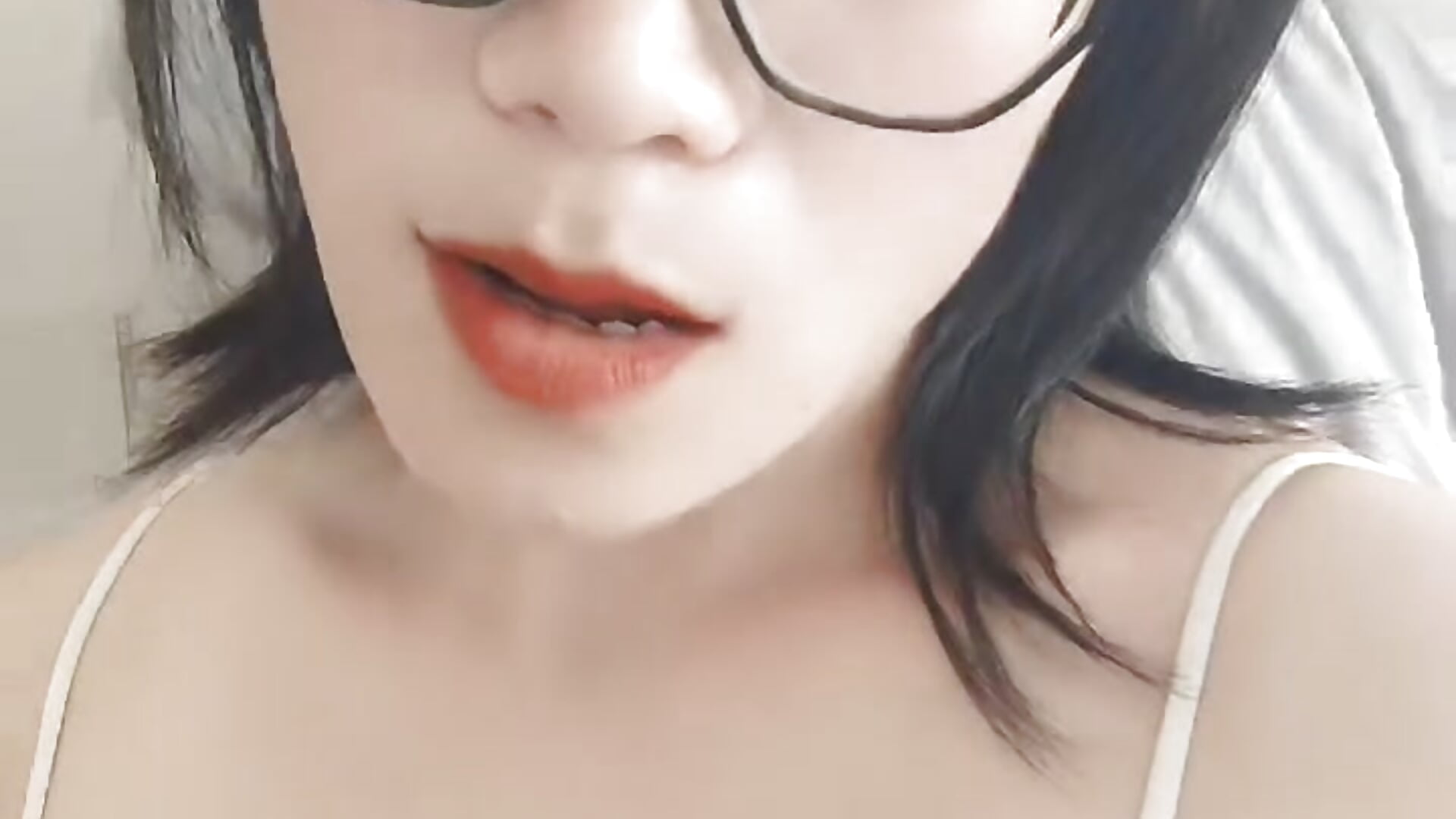 bdfd1c99d1e11e2f8221f9aa924f704a - video oleh little-strawberry kamera model