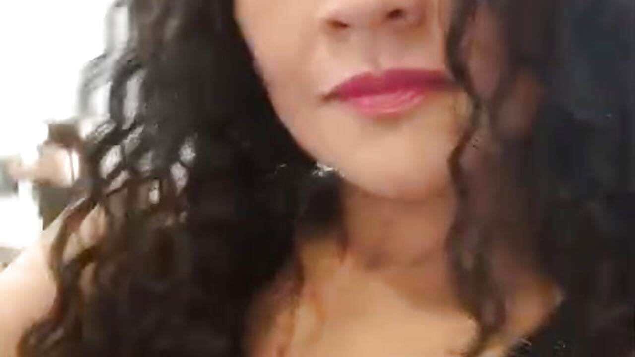 Sexual and horny 🔥 - Video von HadeBeaumont Cam-Model