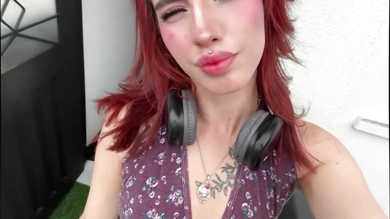 🩷🩷🩷 - video by Elodiee_Roussee cam model