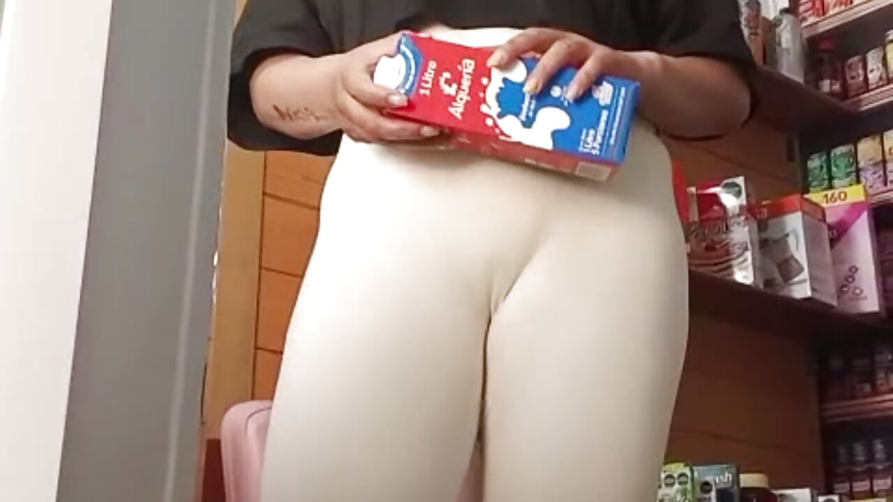 I WANT TO TRY YOUR MILK - video oleh AntonellaRoox