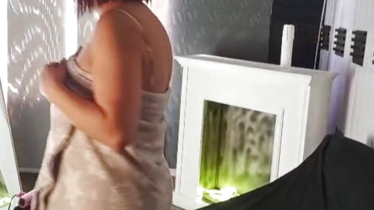 COME ENJOY A NIGHT OF PASSION WITH ME, NEIGHBOR – video af AntonellaRoox