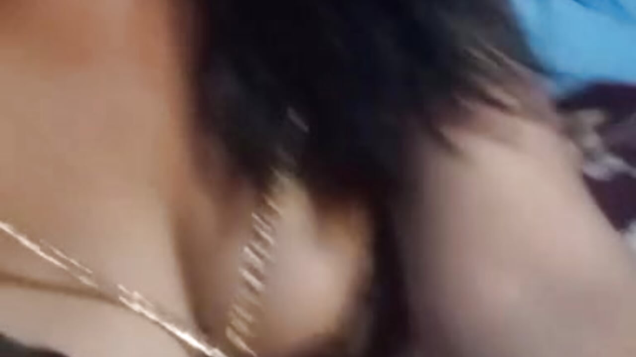 F teassing 4 - vidéo du modèle de showcams SQUIRT_MILF_PVT