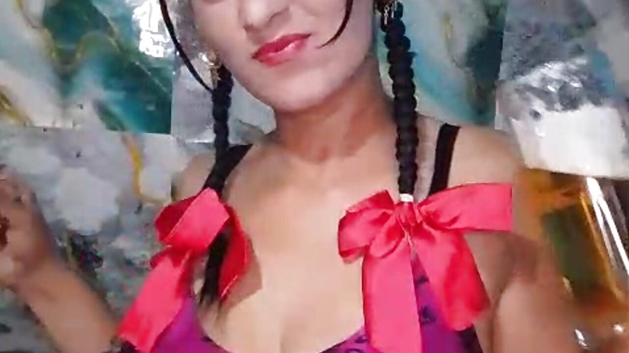 F 1000041349 - סרטון של SQUIRT_MILF_PVT, דוגמן/ית מצלמה