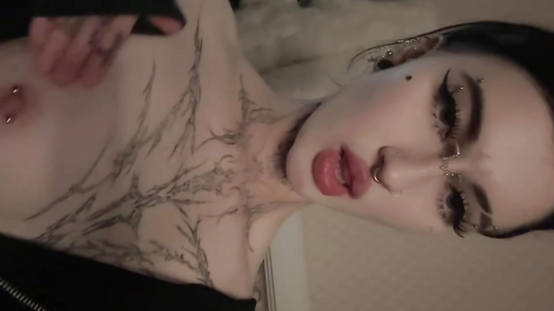lipsync 18+