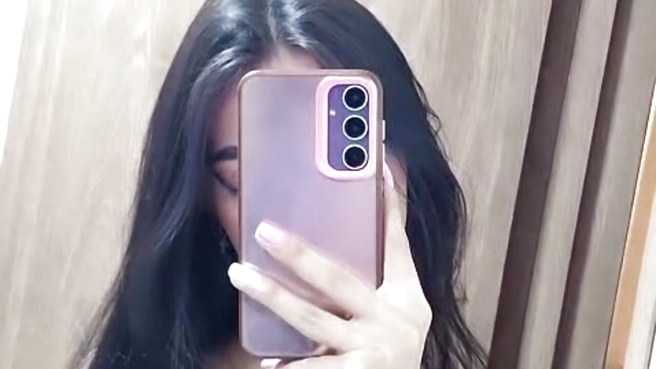 For you - video by AMBERHOWELLM cam model