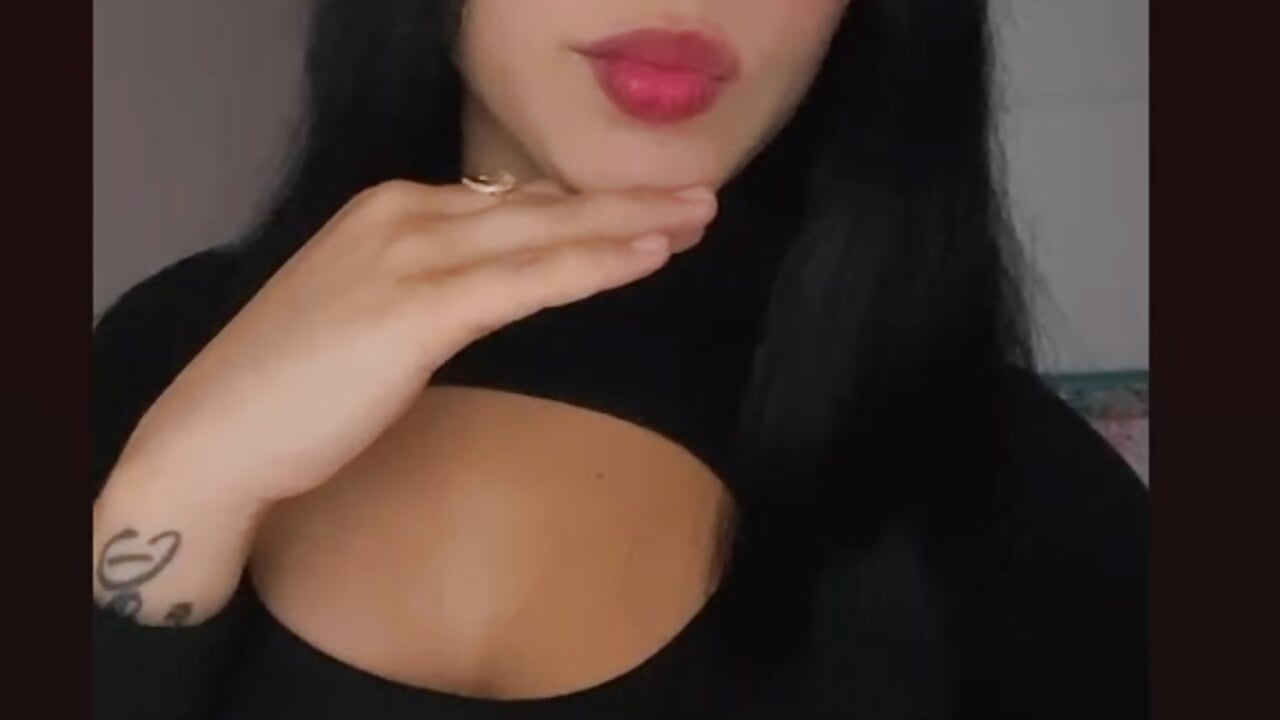 ♥ - video by emma_crownn cam model