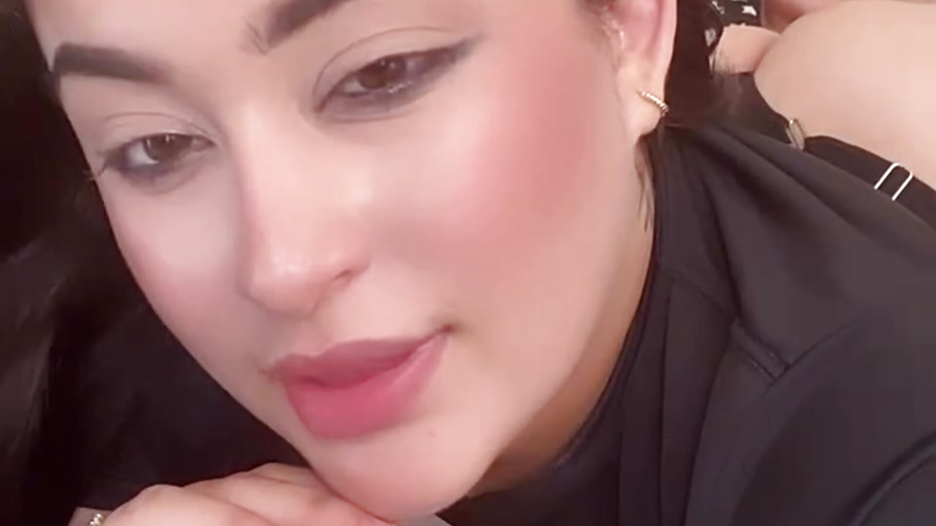 ✨✨💥 - βίντεο μοντέλου julietha_gonzales