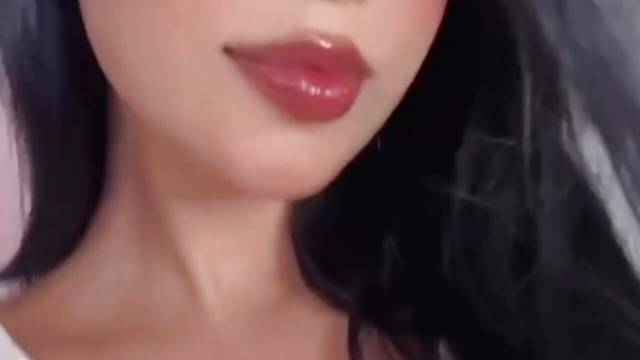 rocksito en español - video van Laurita-sweet22 cam-model