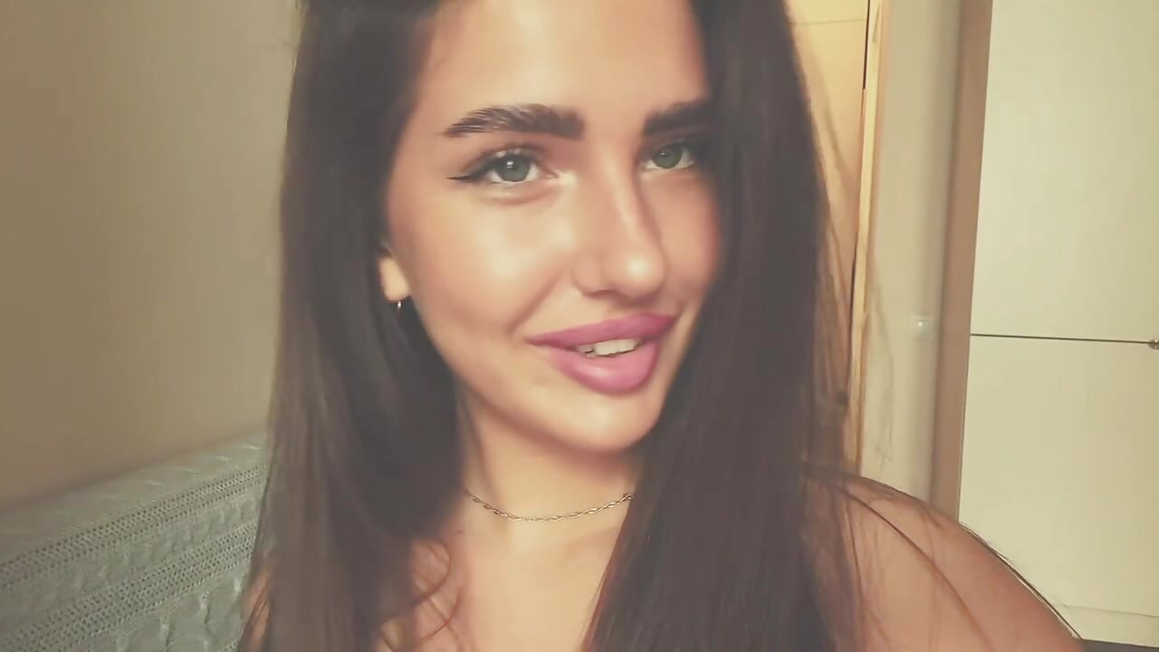mood to be loved😒 - فيديو من BellaHome موديل الكام
