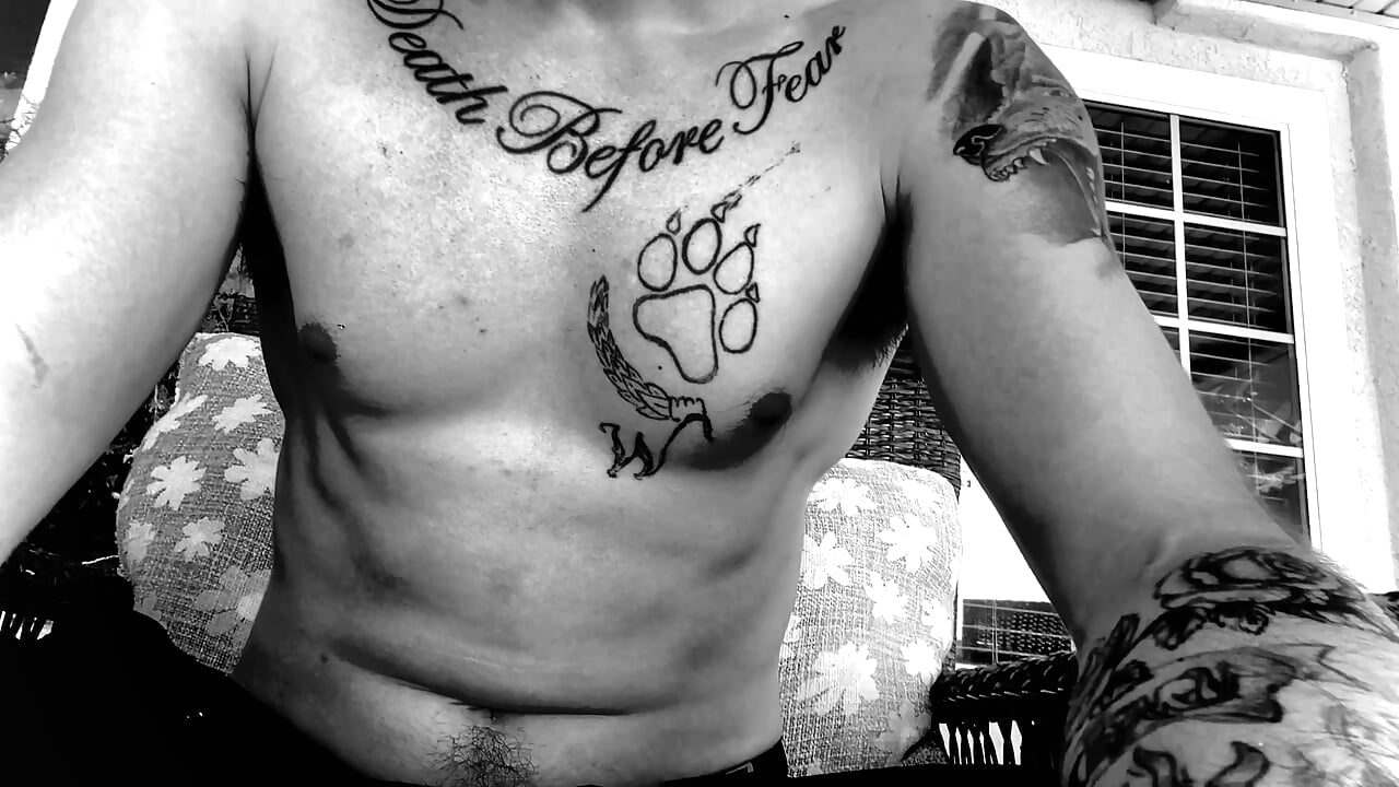 profile-intro-video-1789210089 - video by Begging4moreee cam model