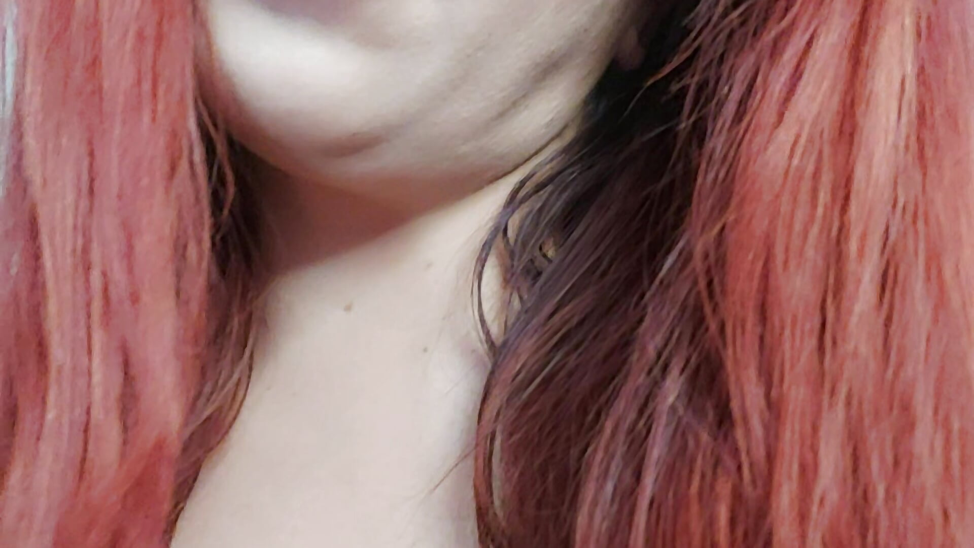 Everything gonna be fine... relax... let it be – video od webkamerové modelky RawWhisperTaboo