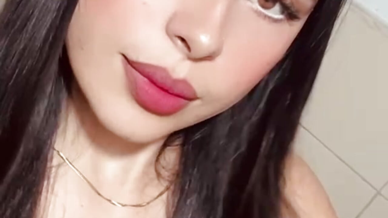 My pretty face! ♥ - video av Kaylie_storm01 cam model