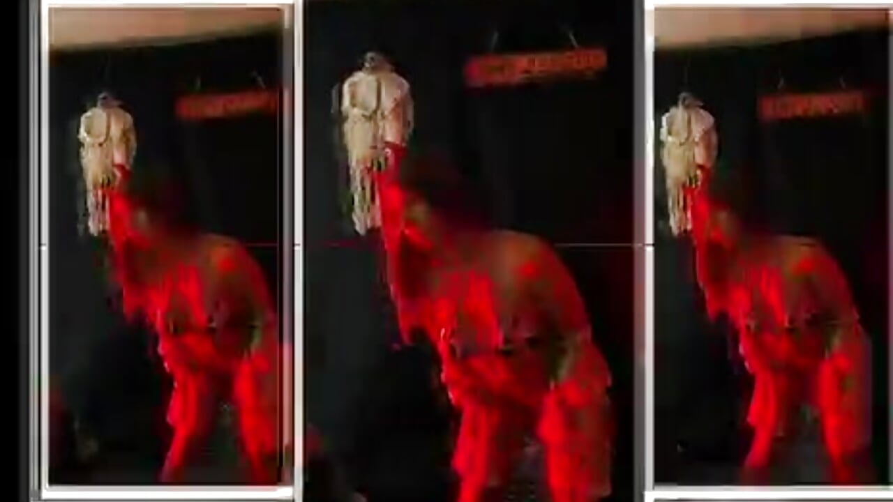 Halloween - video của người mẫu cam BellaBlondeX