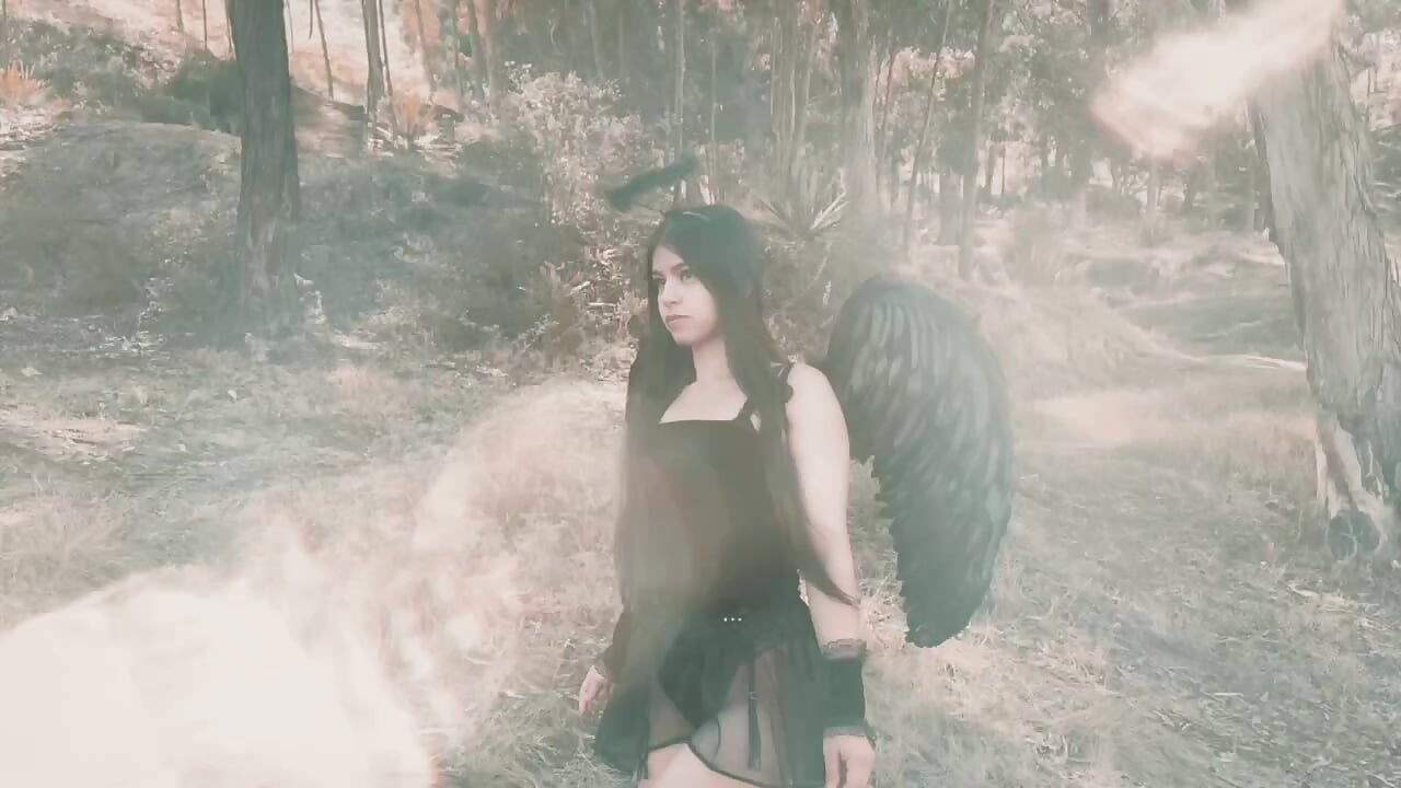Sexy angel 😇 - Vídeo de Alysrousmar