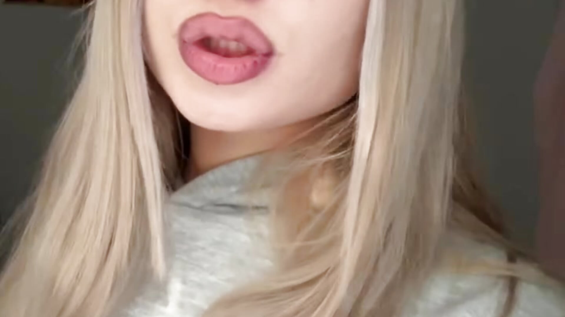 for you my dears - video by EM_Butterfly cam model