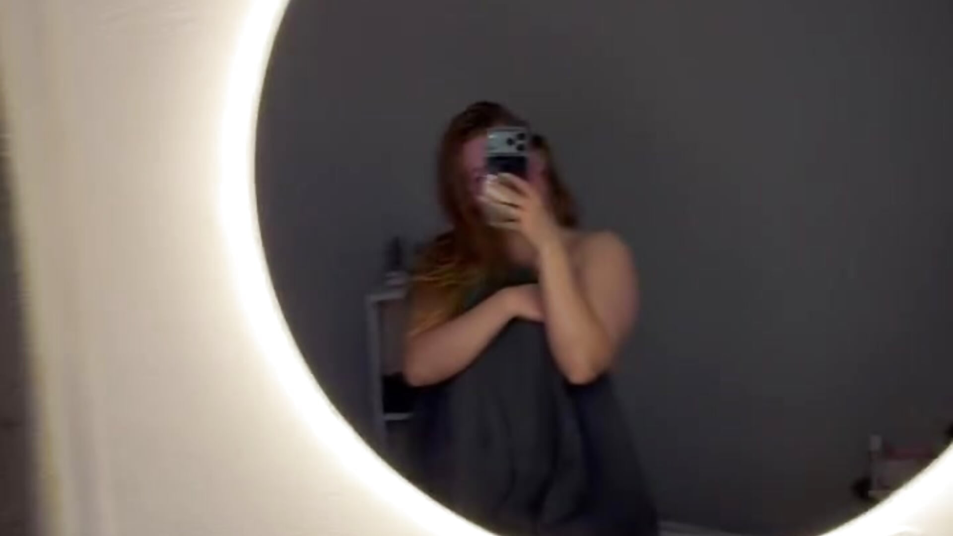 after massage mm.... - Video von XSnow_BunnyX Cam-Model
