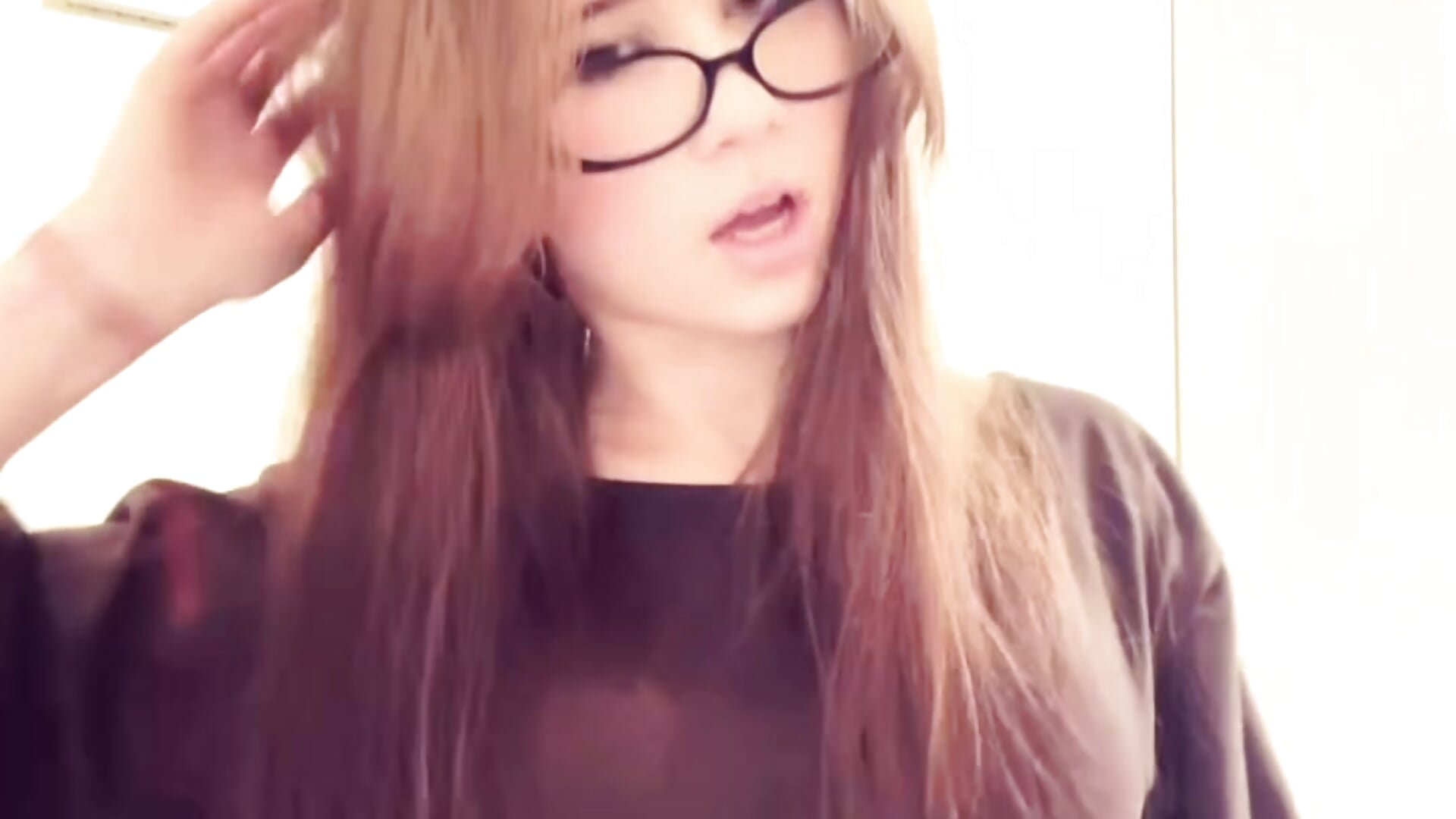 ^.^ – video od webkamerové modelky SweetieKitty1