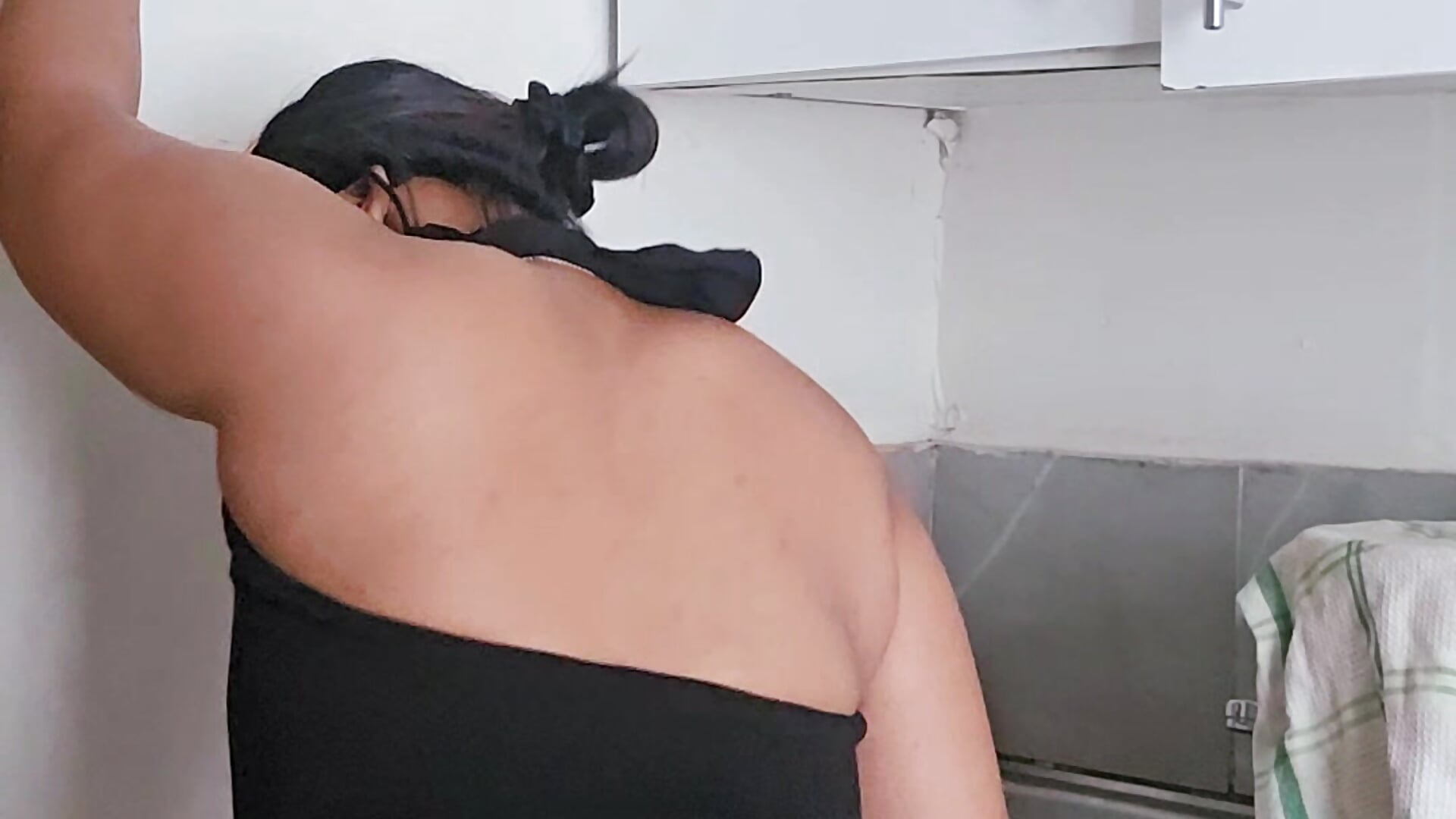 𝔐𝔞𝔨𝔢 𝔦𝔱 𝔠𝔩𝔞𝔭 👙😍😍 – video od webkamerové modelky feisty_stunner